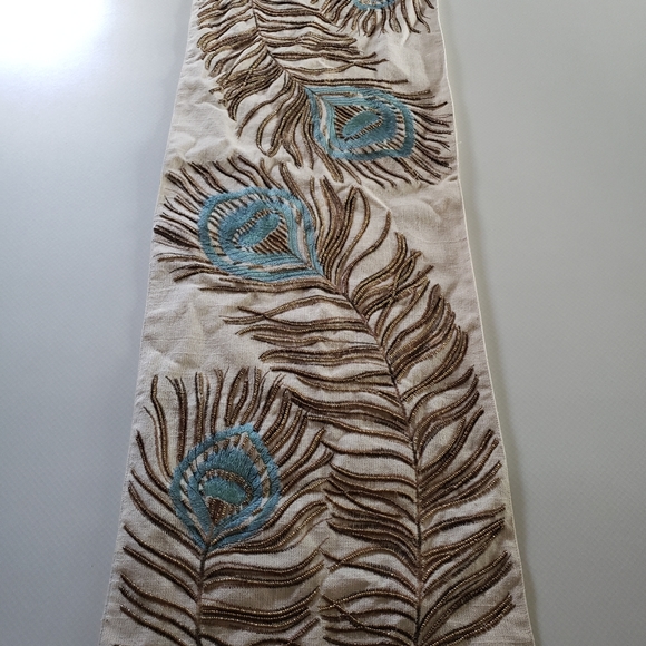 Beautiful Teal and Bronze Peacock Feather Tapestry - Picture 6 of 15
